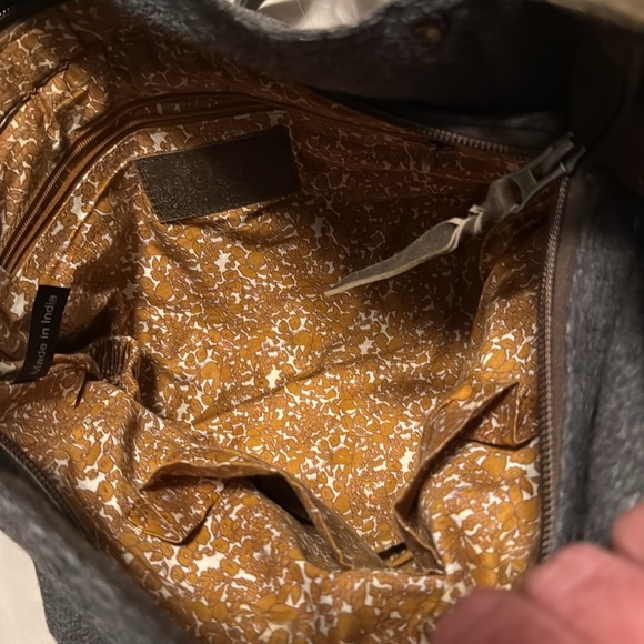 Mo & Co Boho Crossbody Bag wool felt and suede excellent condition military lux - Picture 7 of 9